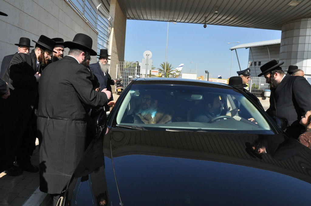 כ"ק האדמו"ר מסאטמר שליט"א נחת בישראל