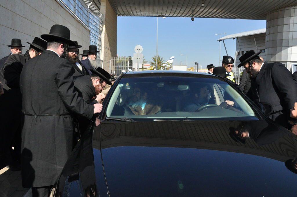 כ"ק האדמו"ר מסאטמר שליט"א נחת בישראל
