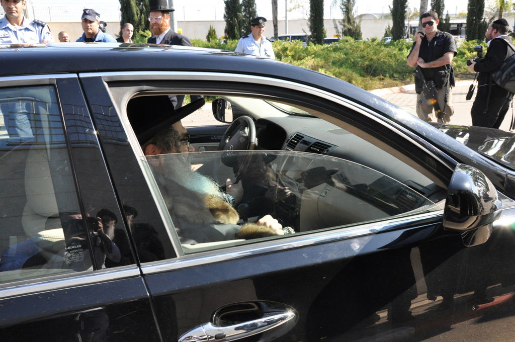 כ"ק האדמו"ר מסאטמר שליט"א נחת בישראל