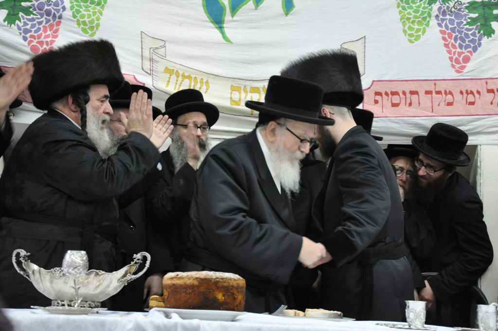 ויז´ניץ מתעטפת חג: שיא בהכנות לקראת החתונה