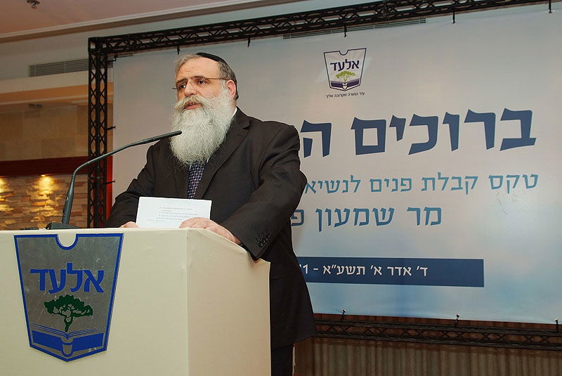 "האברכים צלולים, קחו דוגמה מהרב עובדיה"