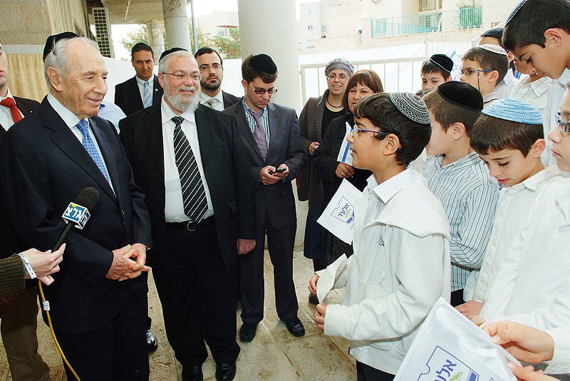 "האברכים צלולים, קחו דוגמה מהרב עובדיה"
