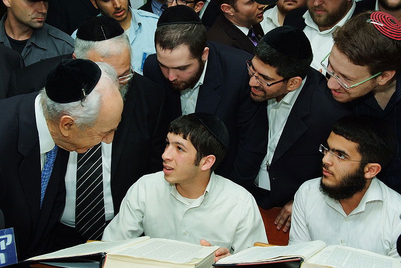 "האברכים צלולים, קחו דוגמה מהרב עובדיה"