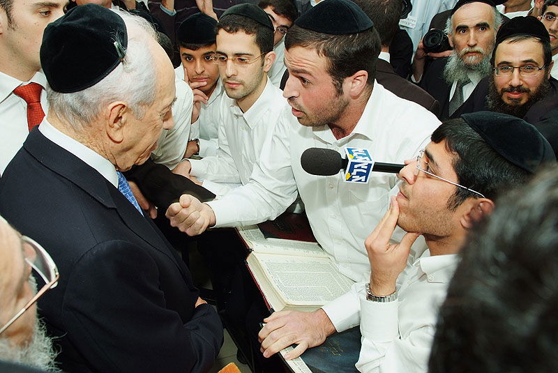 "האברכים צלולים, קחו דוגמה מהרב עובדיה"