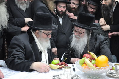 רגע לפני השיבה לארה"ב: האדמו"ר מסקווירא נפרד מהאדמו"רים