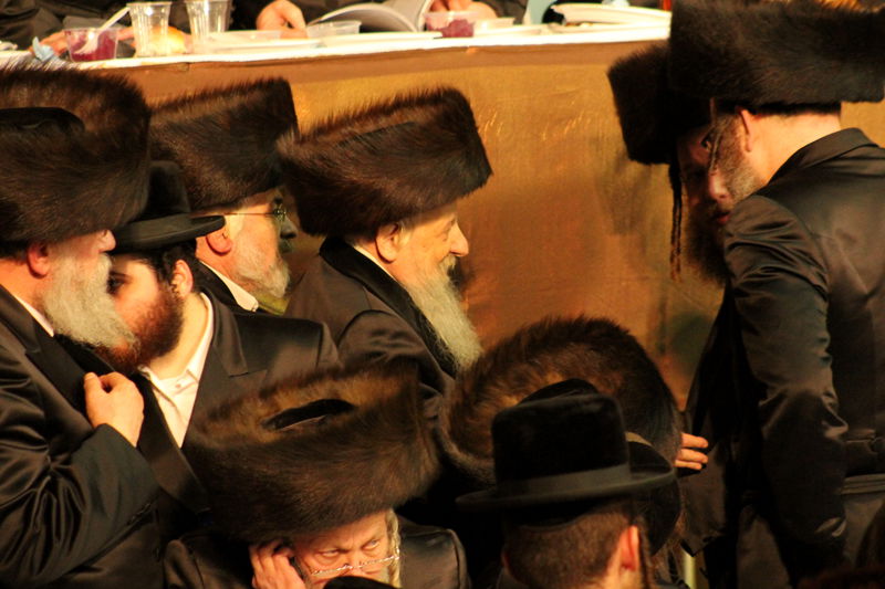 שַׂמֵּחַ תְּשַׂמַּח רֵעִים אֲהוּבִים: חתונות ויז´ניץ, גלריית ענק