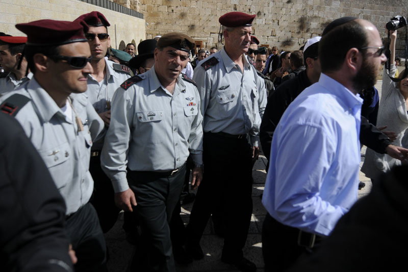 "גבי, תודה", צעקו מתפללים לרמטכ"ל לאחר סיום תפילתו