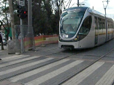 ירושלמים הרכבת הקלה כבר נעה