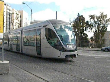 ירושלמים הרכבת הקלה כבר נעה
