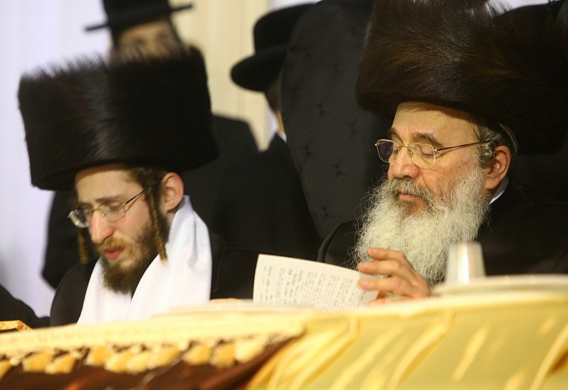 תיעוד מרהיב: שמחת בית צאנז