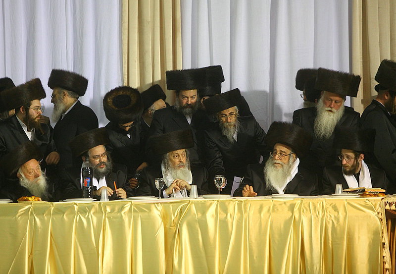 תיעוד מרהיב: שמחת בית צאנז