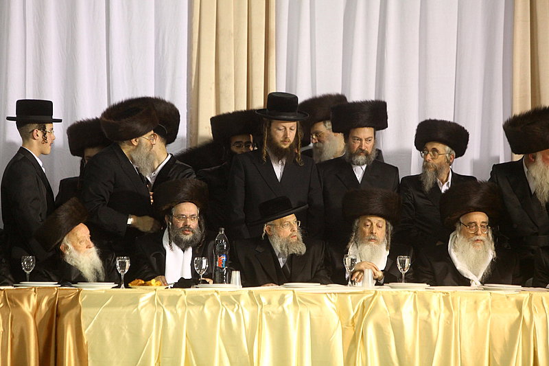 תיעוד מרהיב: שמחת בית צאנז