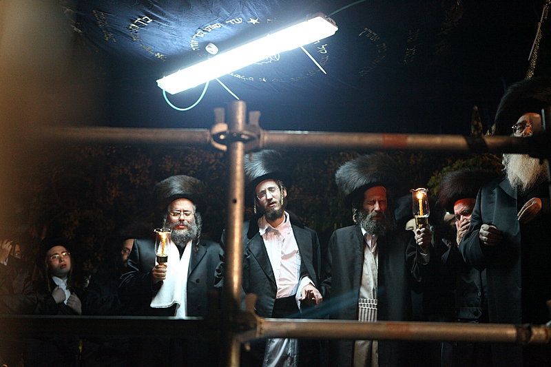 תיעוד מרהיב: שמחת בית צאנז