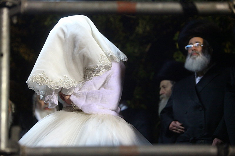 תיעוד מרהיב: שמחת בית צאנז