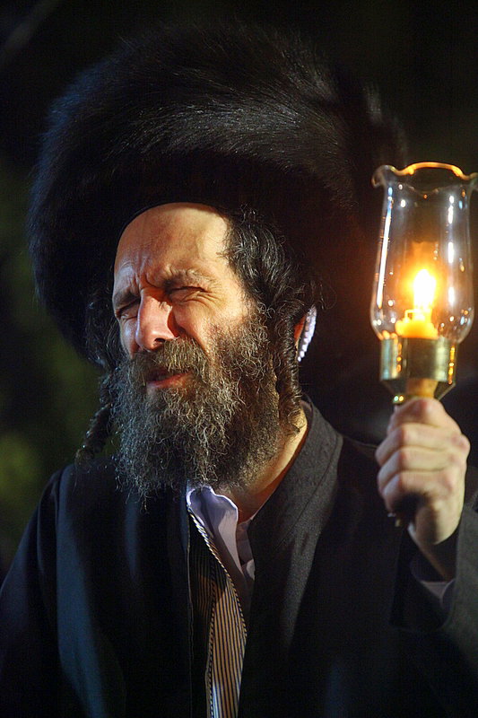 תיעוד מרהיב: שמחת בית צאנז