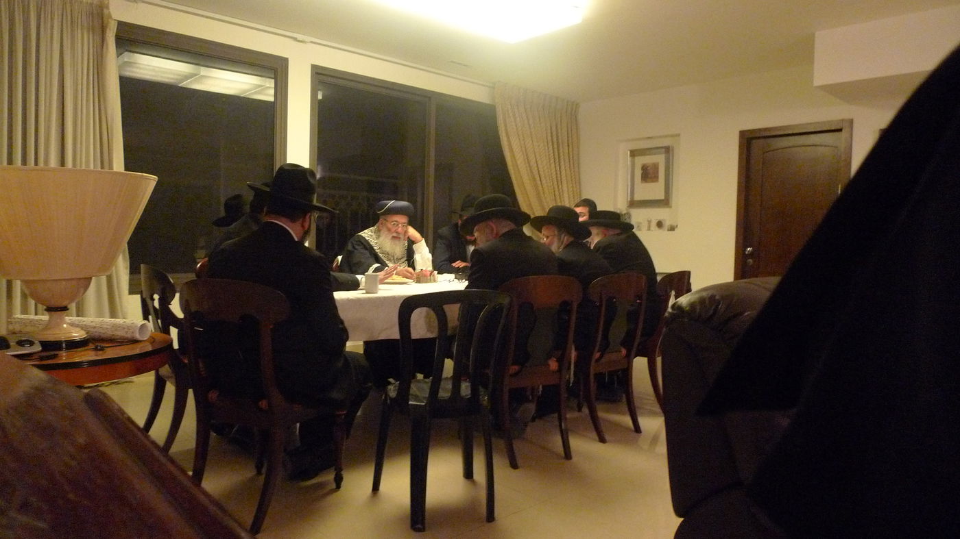 סודות הגיור נחשפו בפגישה דרמטית בין "העדה" לגר"ש