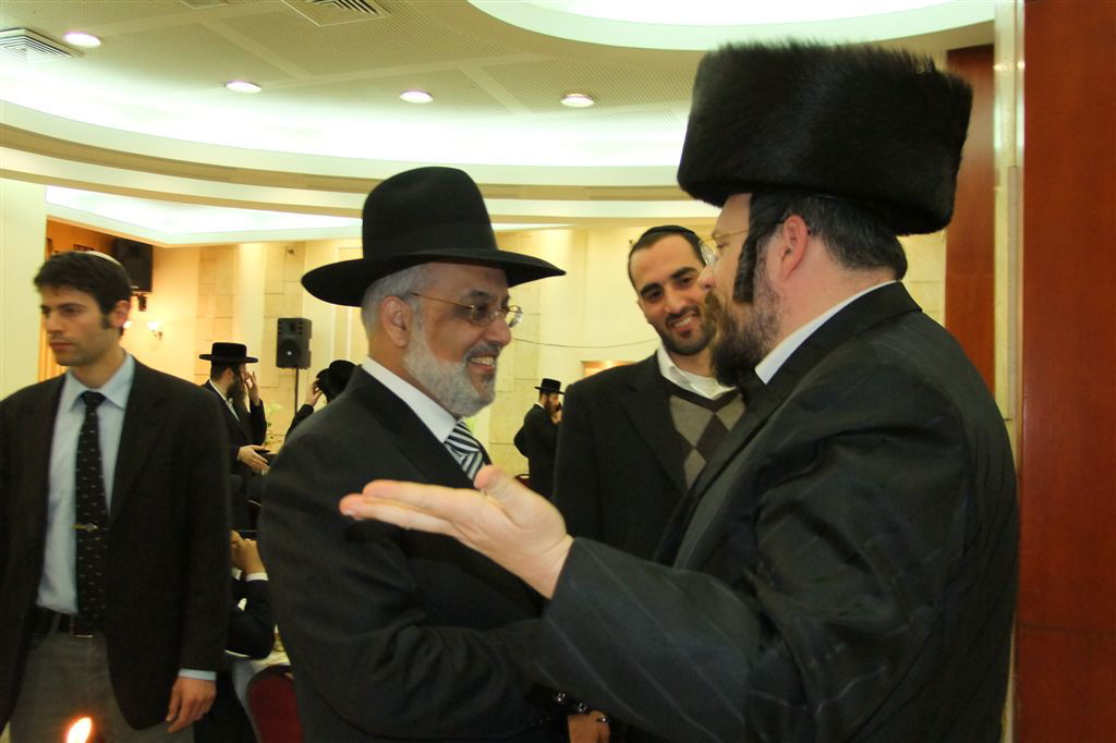 קהילות הקודש בביתר-עילית מצדיעים לראש-העיר, הרב מאיר רובינשטיין