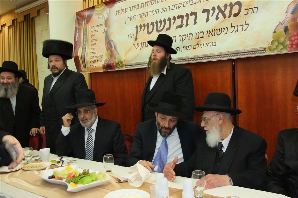 קהילות הקודש בביתר-עילית מצדיעים לראש-העיר, הרב מאיר רובינשטיין