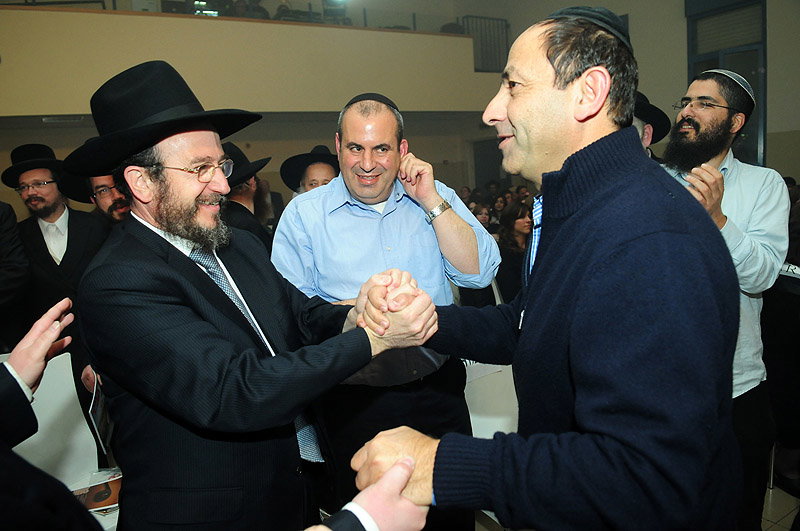 גלריית ענק: פריד הופיע בהר-חומה