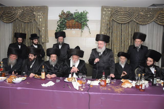 תמונות: שבע ברכות לנכדת איש החסד הרב יצחק כהן