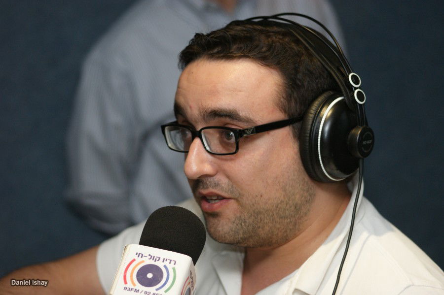 בשידור חי: ישי לפידות הפתיע את אוהד מושקוביץ