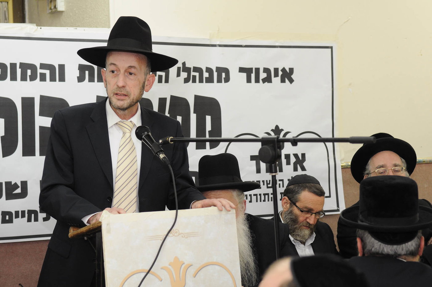 גלריית ענק: המוסדות הצדיעו לפרוש