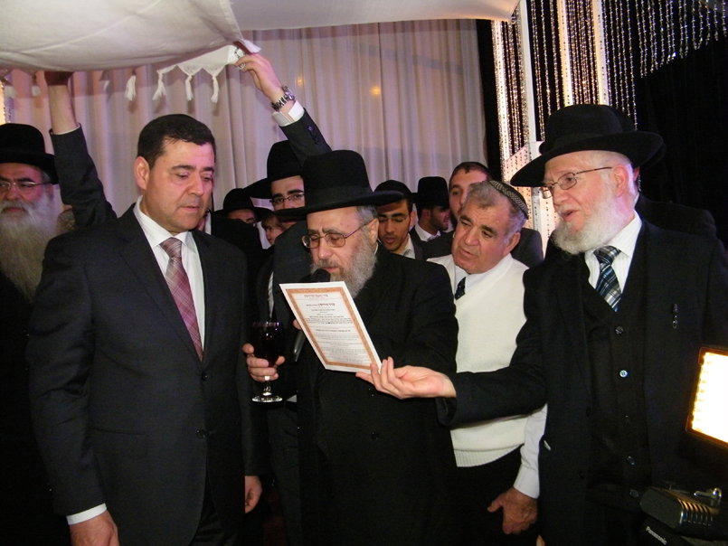 גלריה: שמחת נישואי בתו של הרב רפאל כהן