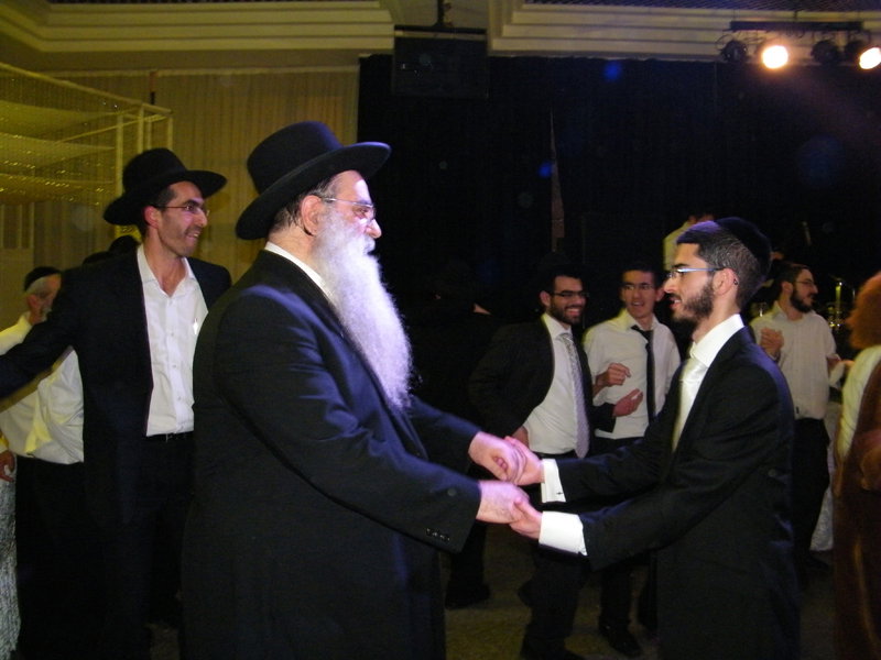 גלריה: שמחת נישואי בתו של הרב רפאל כהן