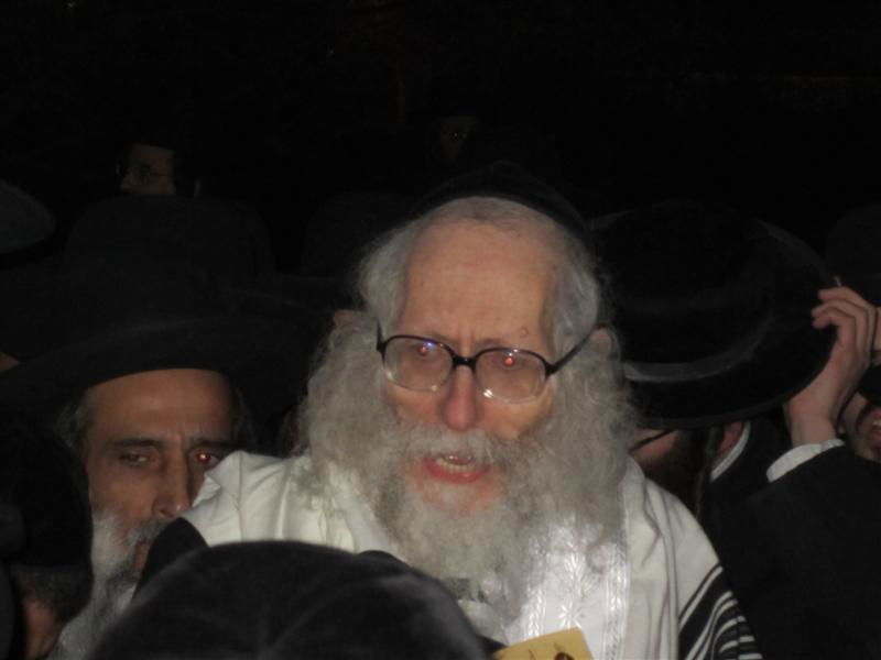 הכי קרוב לרב: המרדפים של חסידי הרב ברלנד בכפר ערבי