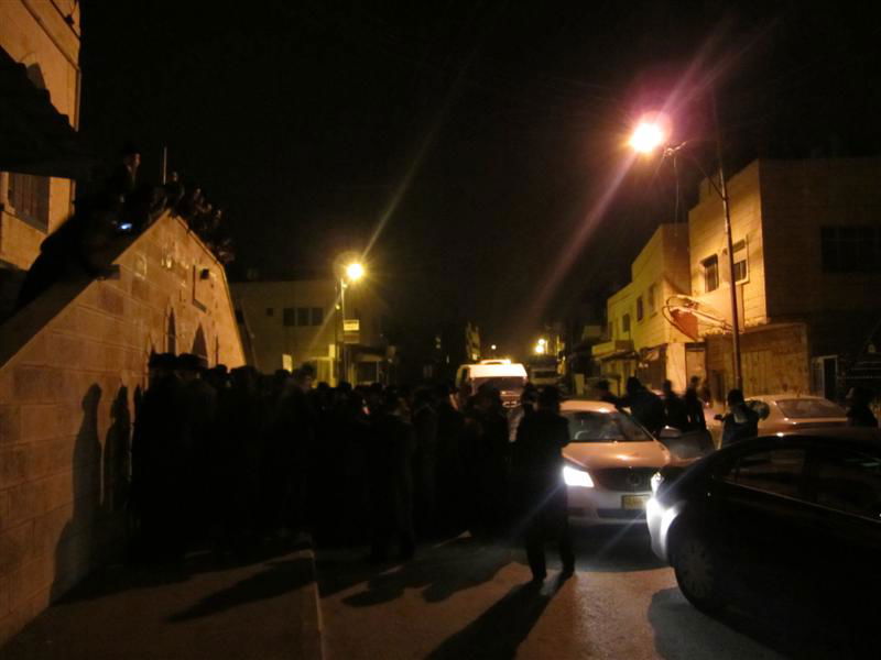 הכי קרוב לרב: המרדפים של חסידי הרב ברלנד בכפר ערבי