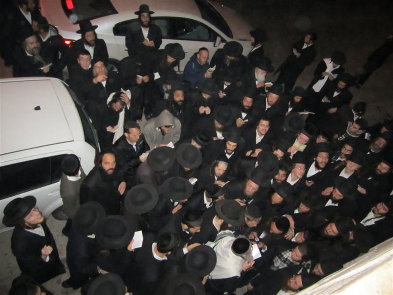 הכי קרוב לרב: המרדפים של חסידי הרב ברלנד בכפר ערבי