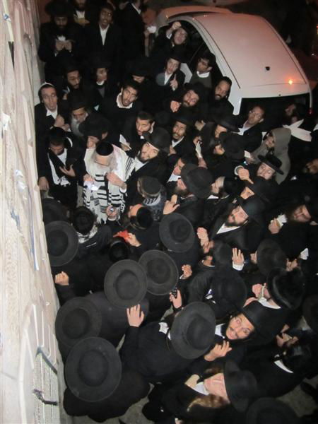 הכי קרוב לרב: המרדפים של חסידי הרב ברלנד בכפר ערבי