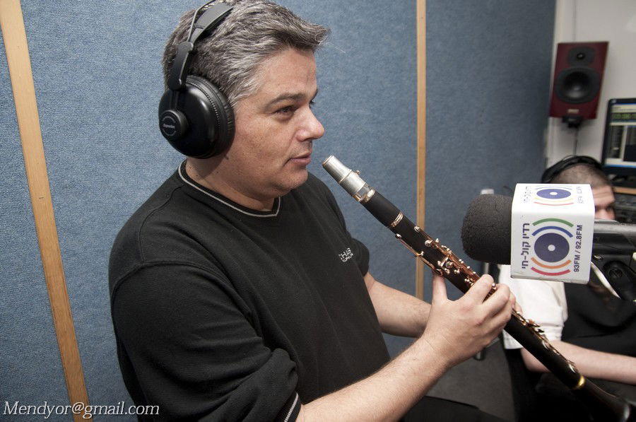 חגיגה באולפן: חיליק פרנק ברדיו "קול חי"