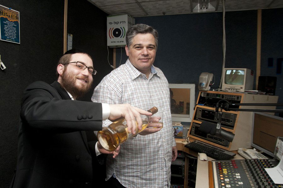 המפיק חסיד בעלזא, האלבום חב"די