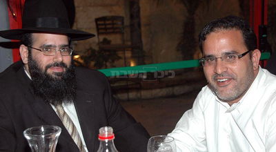 מימין: יצחק קקון ואחיו מיכאל