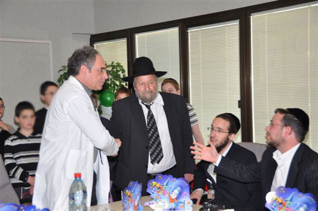 ילדי מודיעין עלית ריגשו את הילדים החולים