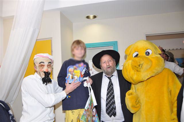 ילדי מודיעין עלית ריגשו את הילדים החולים