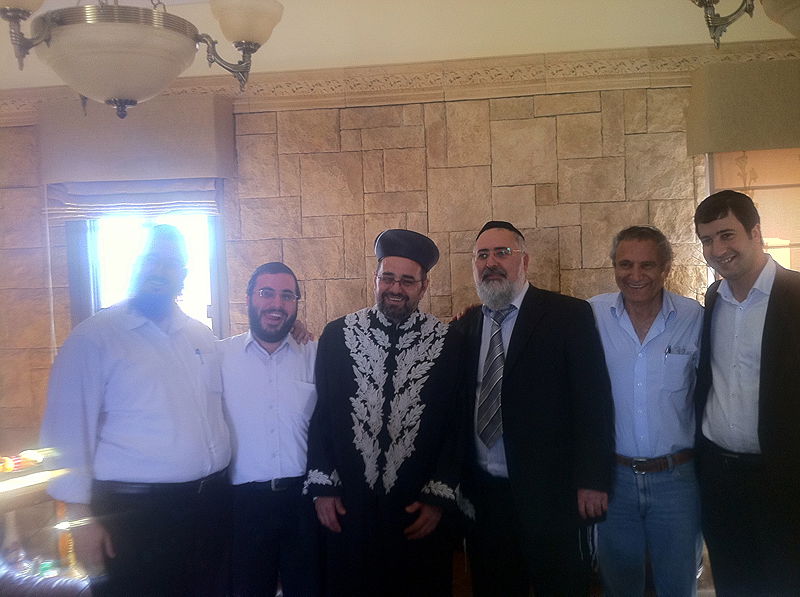 הראשל"צ הבא? מרגי שלף גלימה רבנית