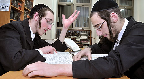 "הבינה המלאכותית לא תחליף את הלימודים" | איש מערך הדיגיטל הלאומי בריאיון