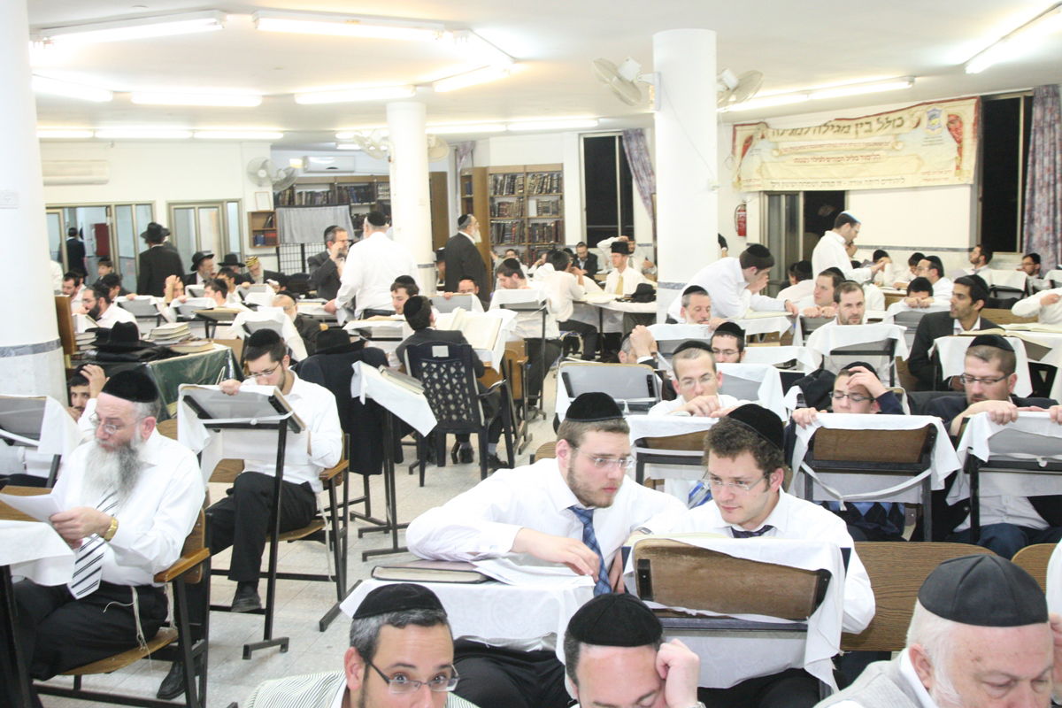 בין מגילה למגילה, סיימו את מסכת מגילה