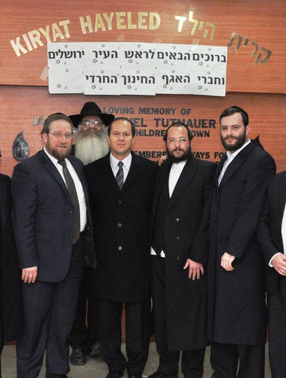 בעין הסערה: ברקת ב"בית יעקב באידיש"