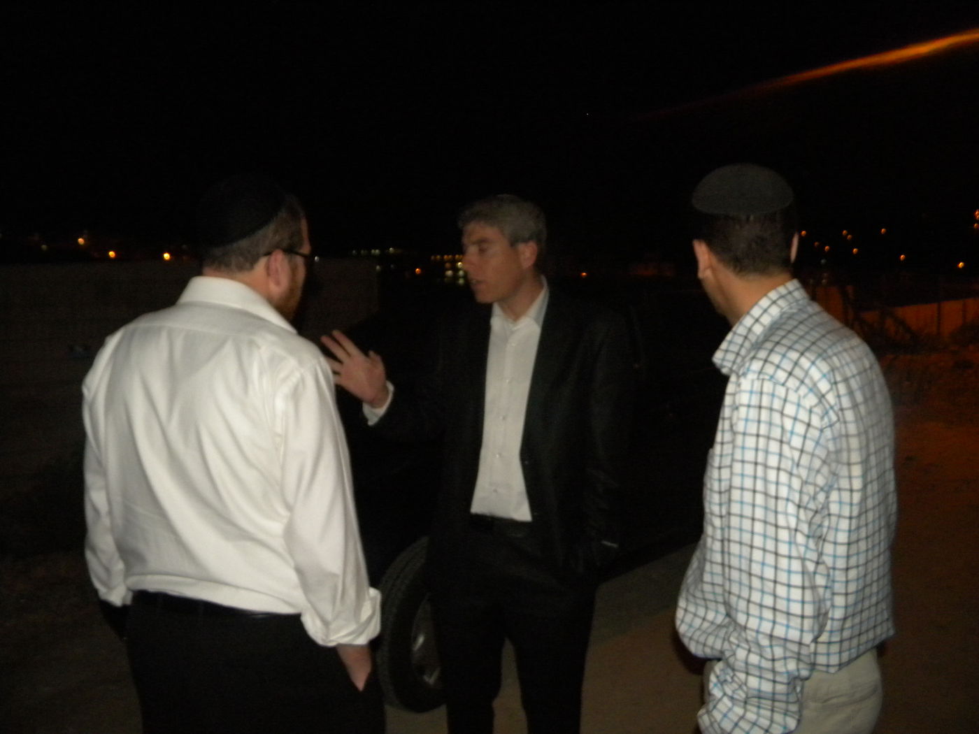 כונס הנכסים לפולשים: "כאן זה לא איראן, לא כל דאלים גבר"