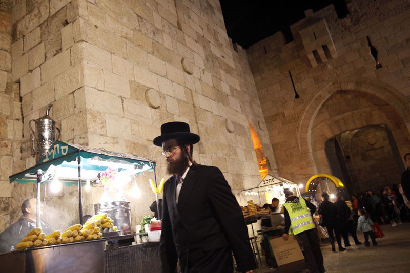 המוסלמים מוחים, החרדים מתעלמים, וליברמן מבשל