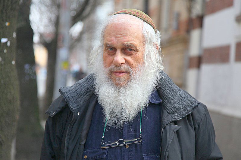 לראות ולא להאמין: פריחה יהודית בבלקן