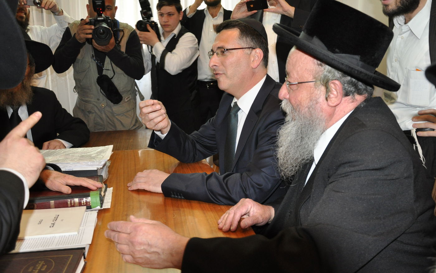 הגר"ג: מהיכן האהבה לתורה? סער: זה משהו בתוך הנשמה