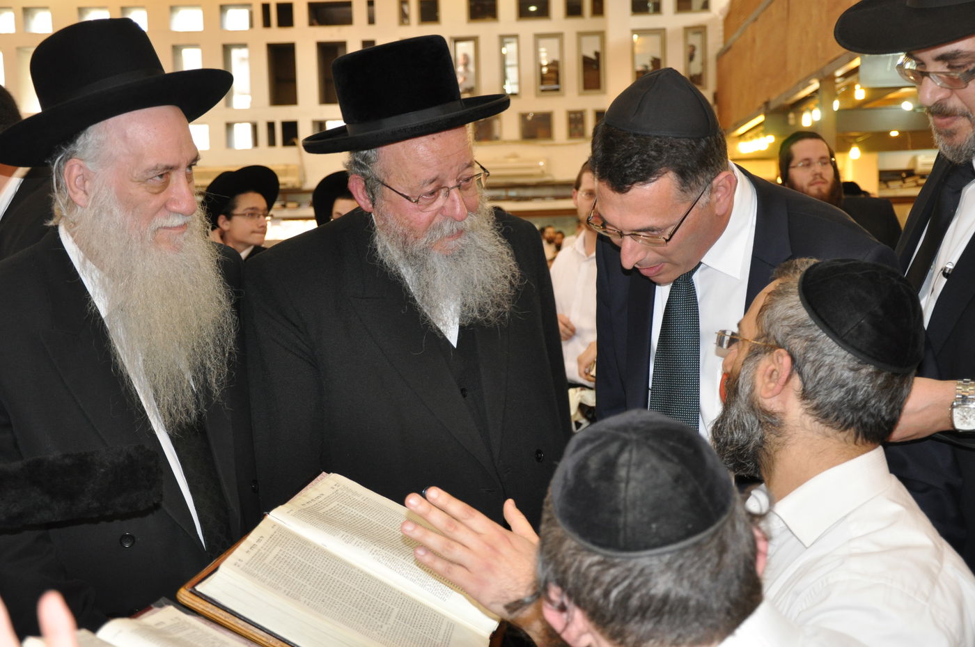 הגר"ג: מהיכן האהבה לתורה? סער: זה משהו בתוך הנשמה