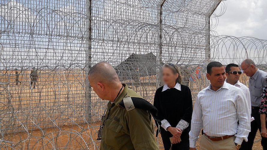 הגדר שתחסום המסתננים: מעל מיליארד