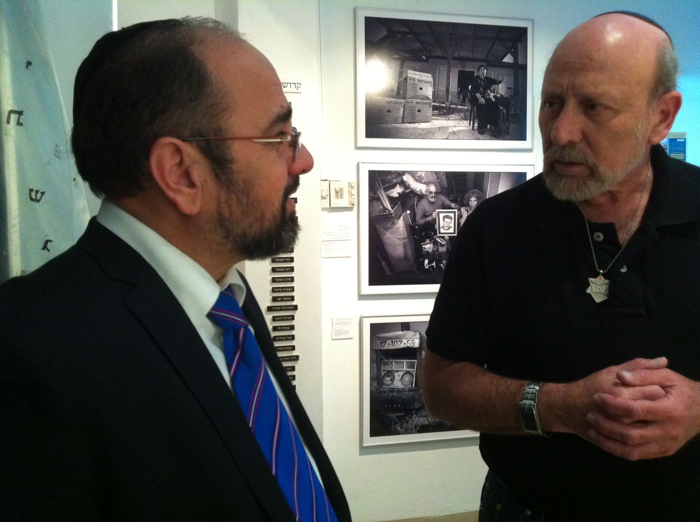 צפו בתיעוד: השר יעקב מרגי במוזיאון גוש קטיף