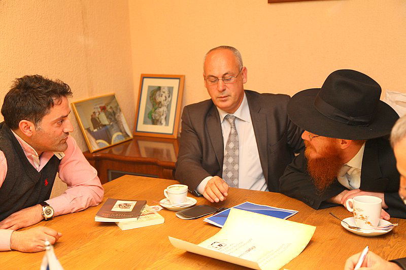 "אני מאמין" למרגלות קרון מטרבלינקה