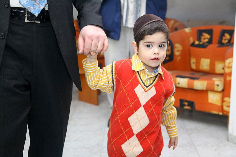 "אני מאמין" למרגלות קרון מטרבלינקה